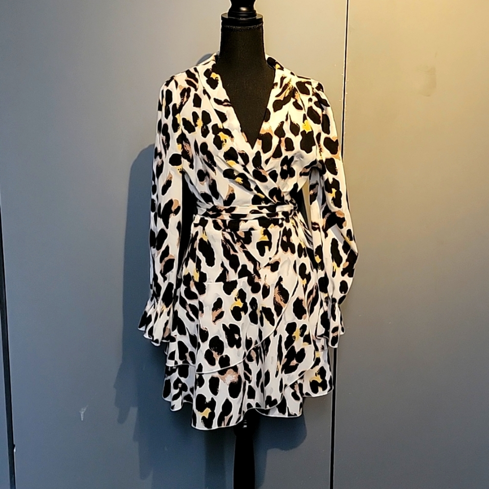 Leapoard Weap Dress